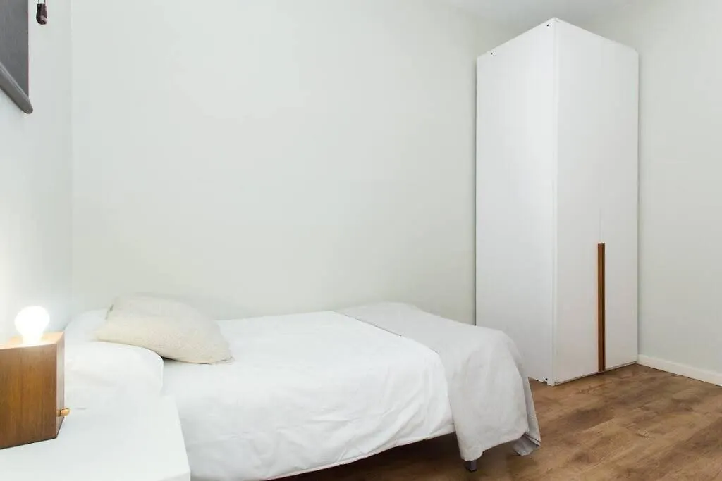 Bright And Modern 4Bedroom With Terrace In Las Ramblas P2 Barselona